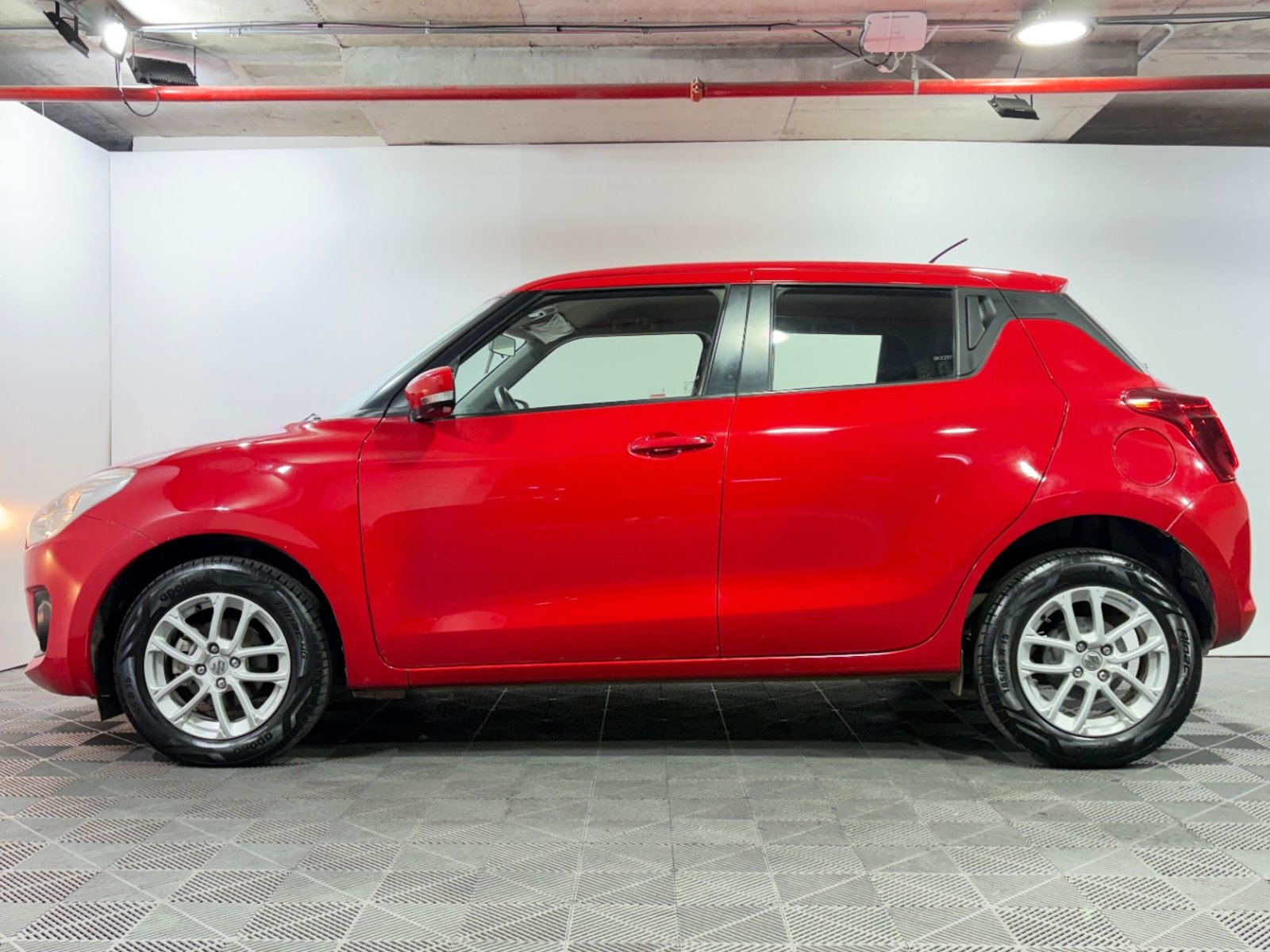 Suzuki SWIFT 2023 - Foto 4 de 15