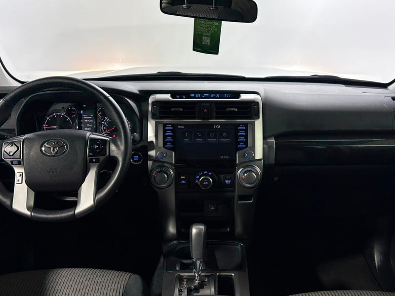 Toyota 4RUNNER 2024 - Imagen 13 de 15