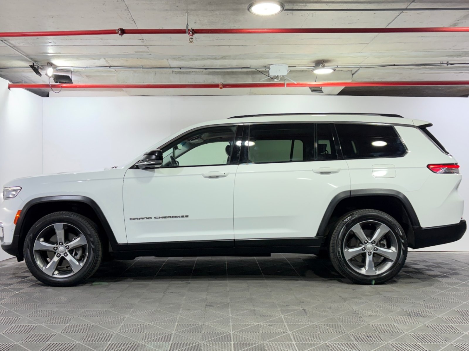 Jeep GRAND CHEROKEE 2023 - Foto 4 de 15