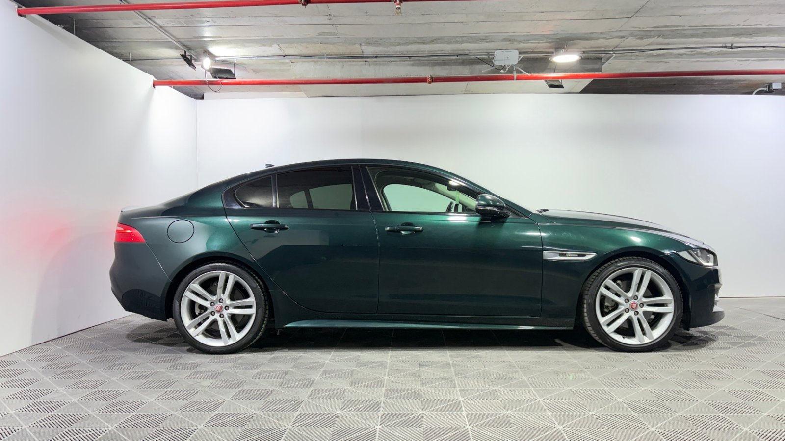 Jaguar XE 2017 - Imagen 6 de 15