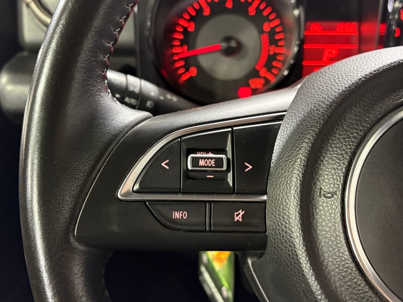 Suzuki JIMNY 2023 - Imagen 14 de 15