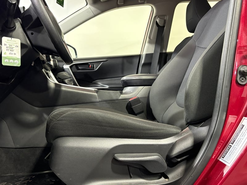 Toyota RAV4 2023 - Imagen 10 de 15