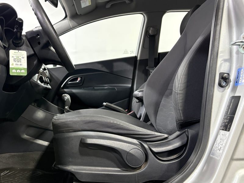 Kia RIO 5 2017 - Imagen 10 de 15