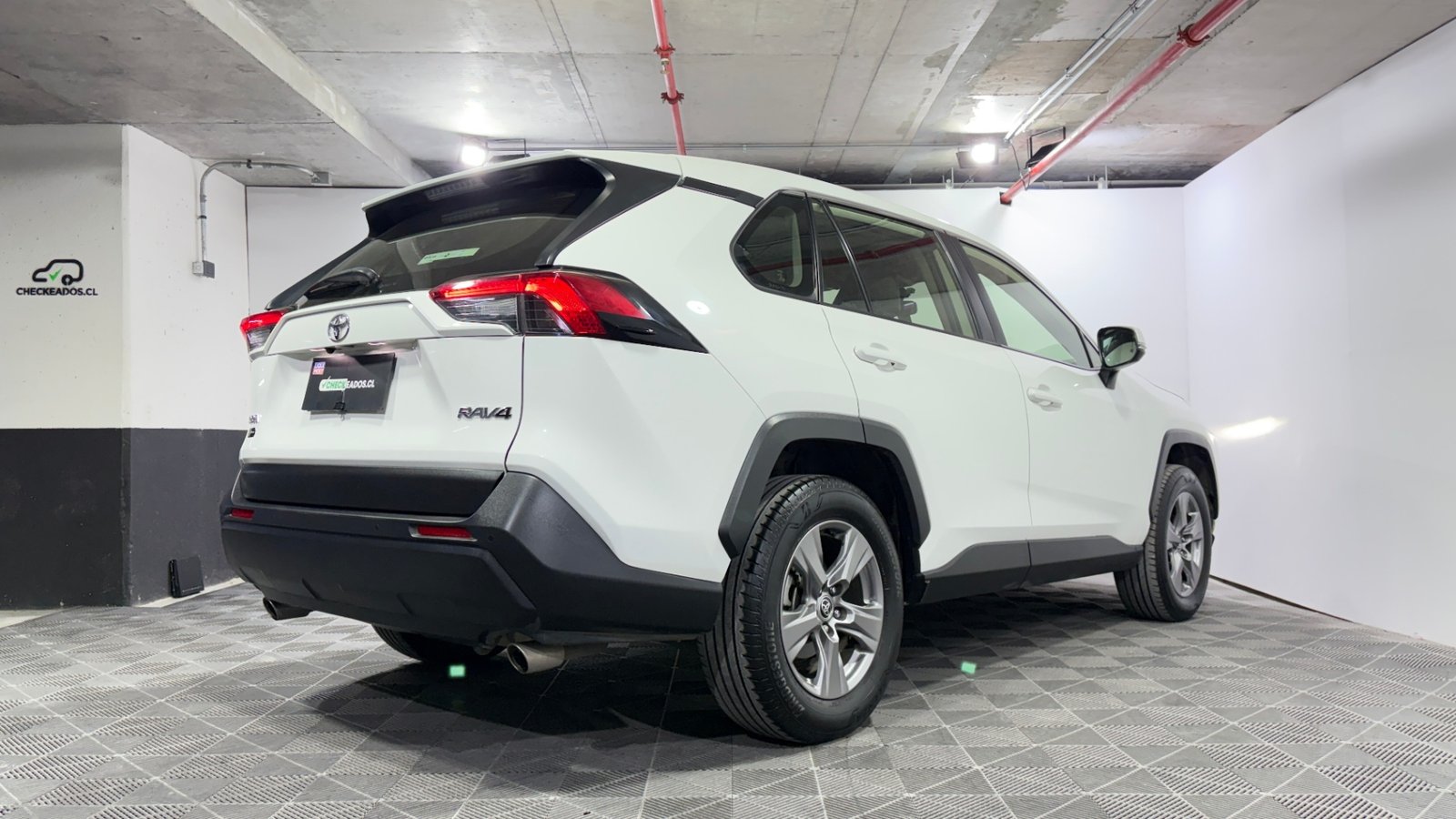 Toyota RAV4 2023 - Imagen 7 de 15