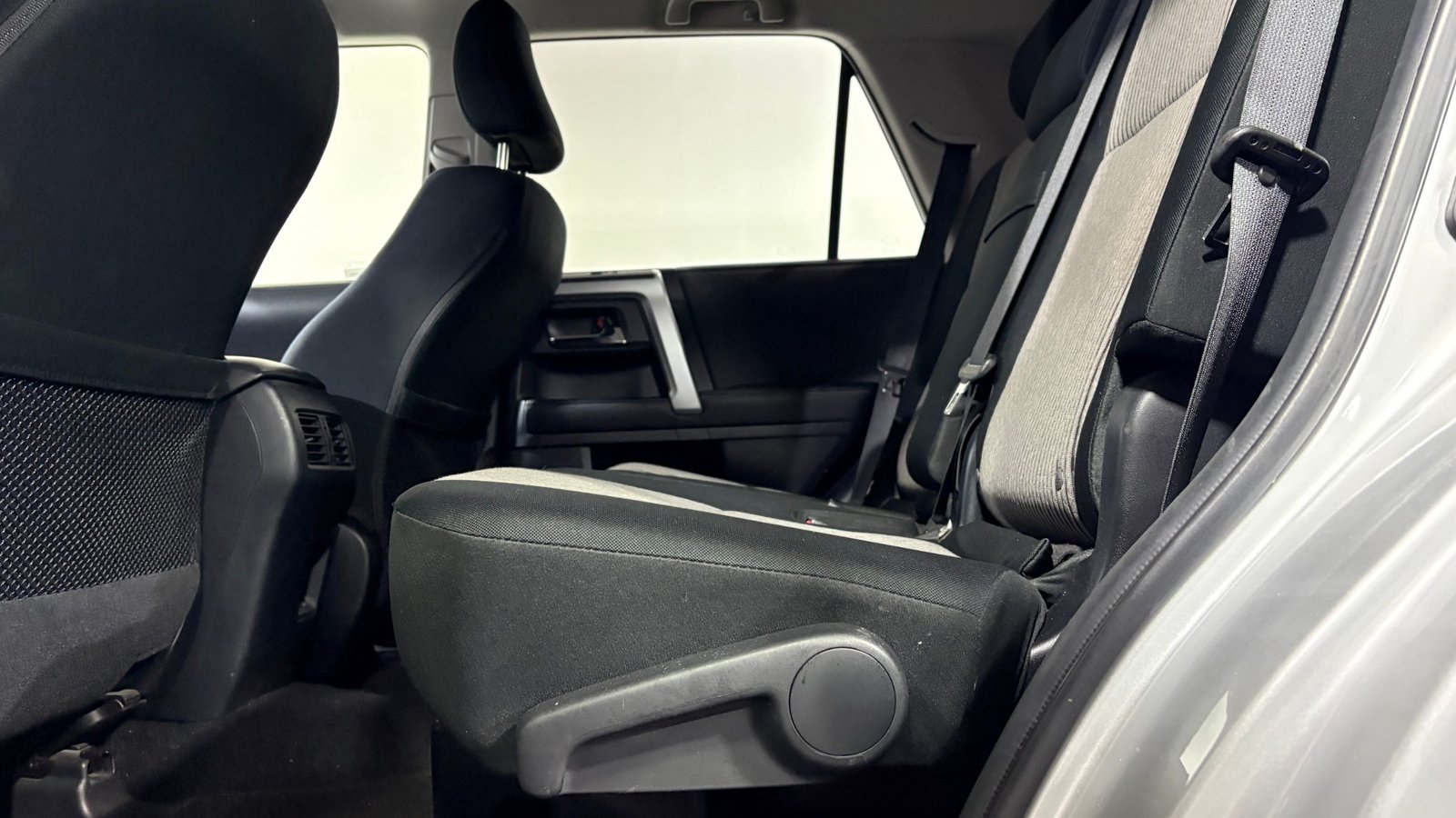 Toyota 4RUNNER 2024 - Imagen 11 de 15