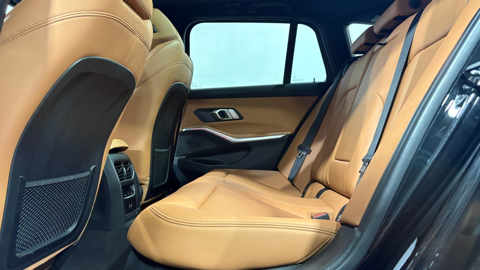 BMW 330I 2024 - Imagen 11 de 15
