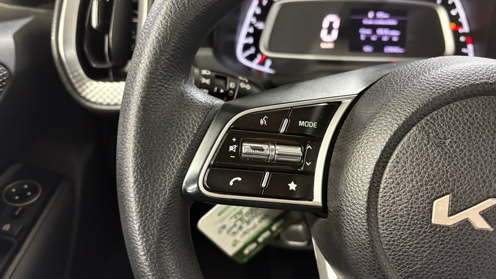 Kia SONET 2023 - Imagen 14 de 15