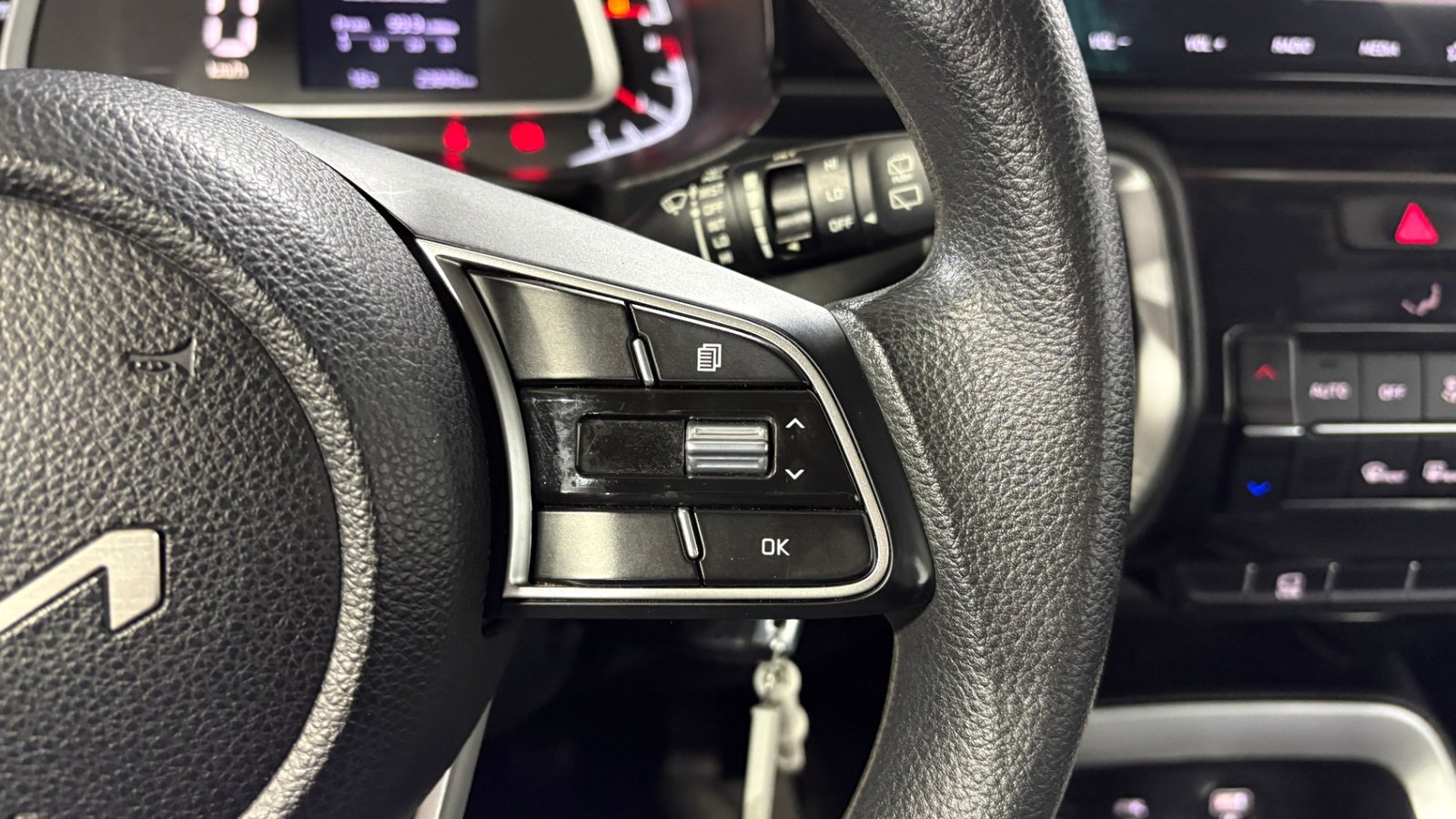 Kia SONET 2023 - Imagen 15 de 15