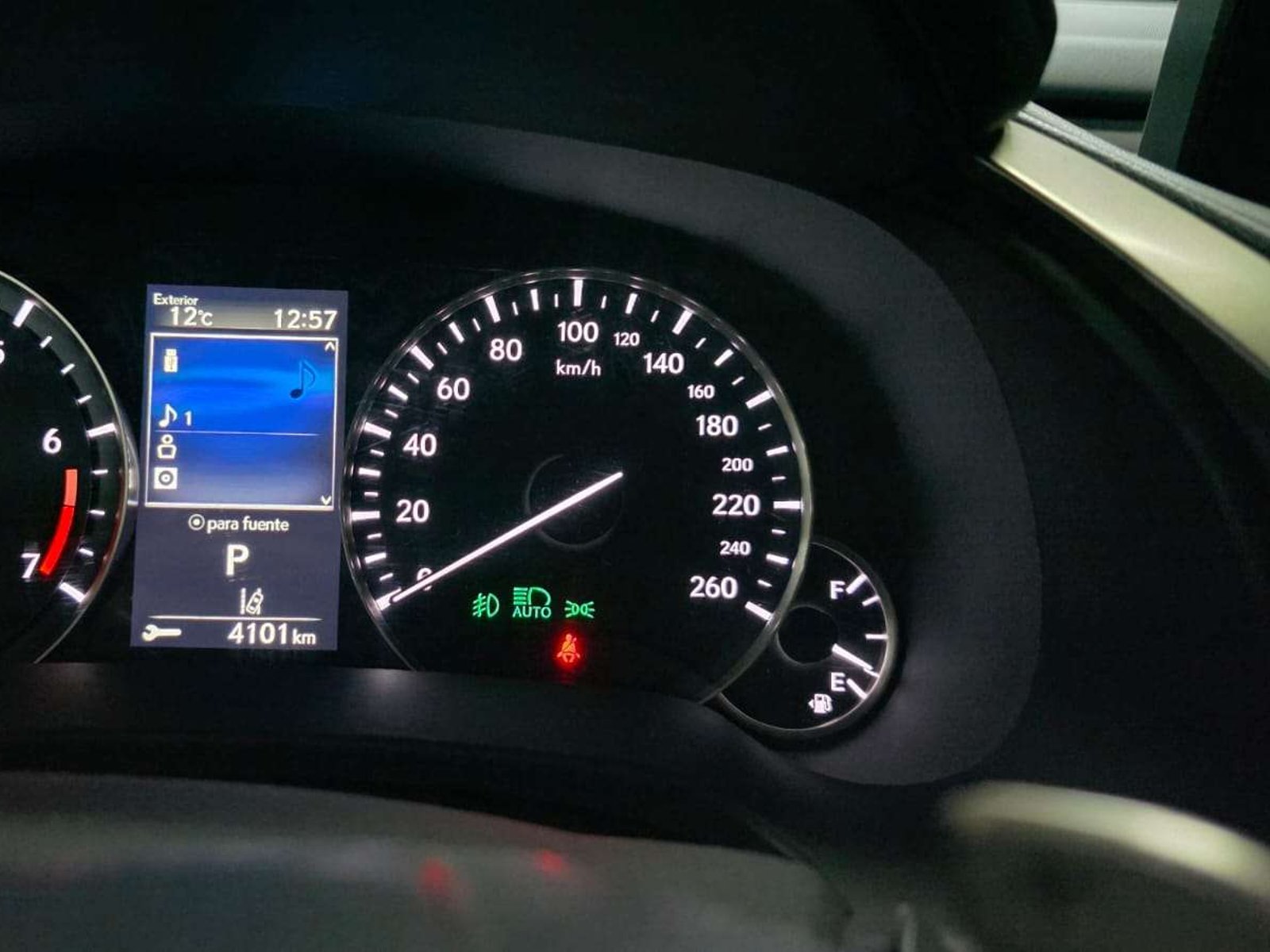 Lexus RX350 2023 - Foto 2 de 20