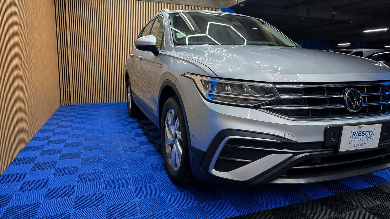 Volkswagen TIGUAN Comfortline 1.4 TSI 2023 - Imagen 4 de 13