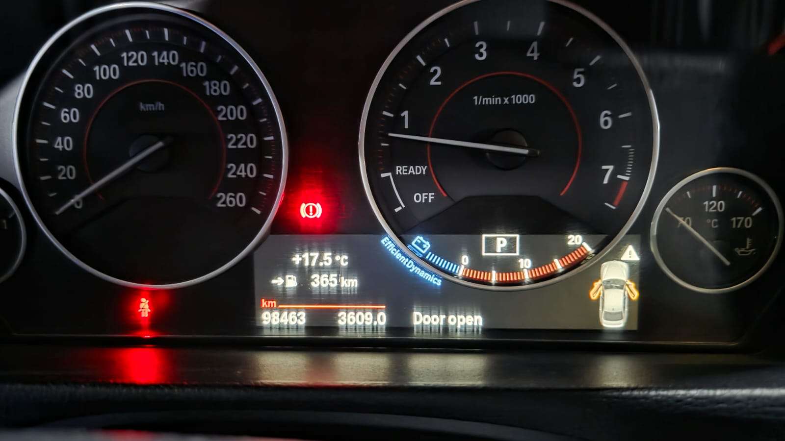 BMW 320I 2017 - Imagen 6 de 13