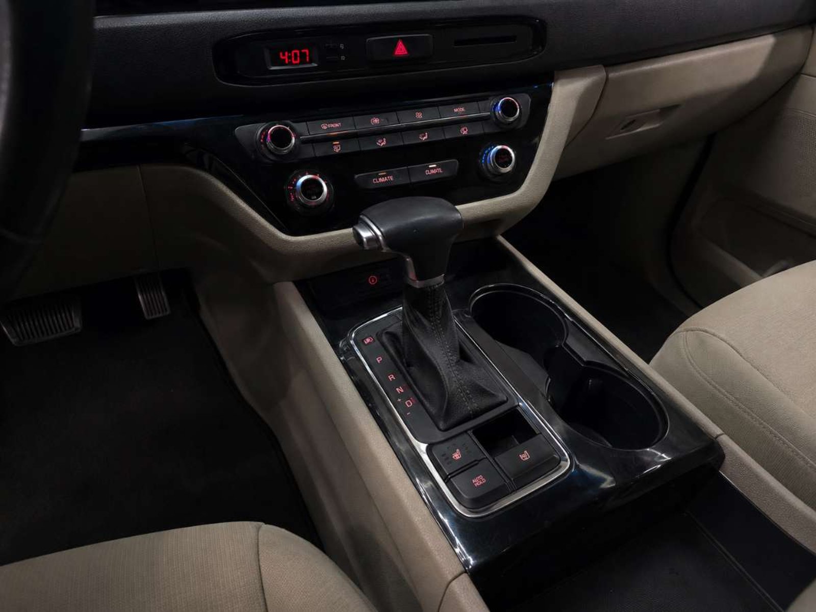 Kia Grand Carnival 2018 - Imagen 13 de 19