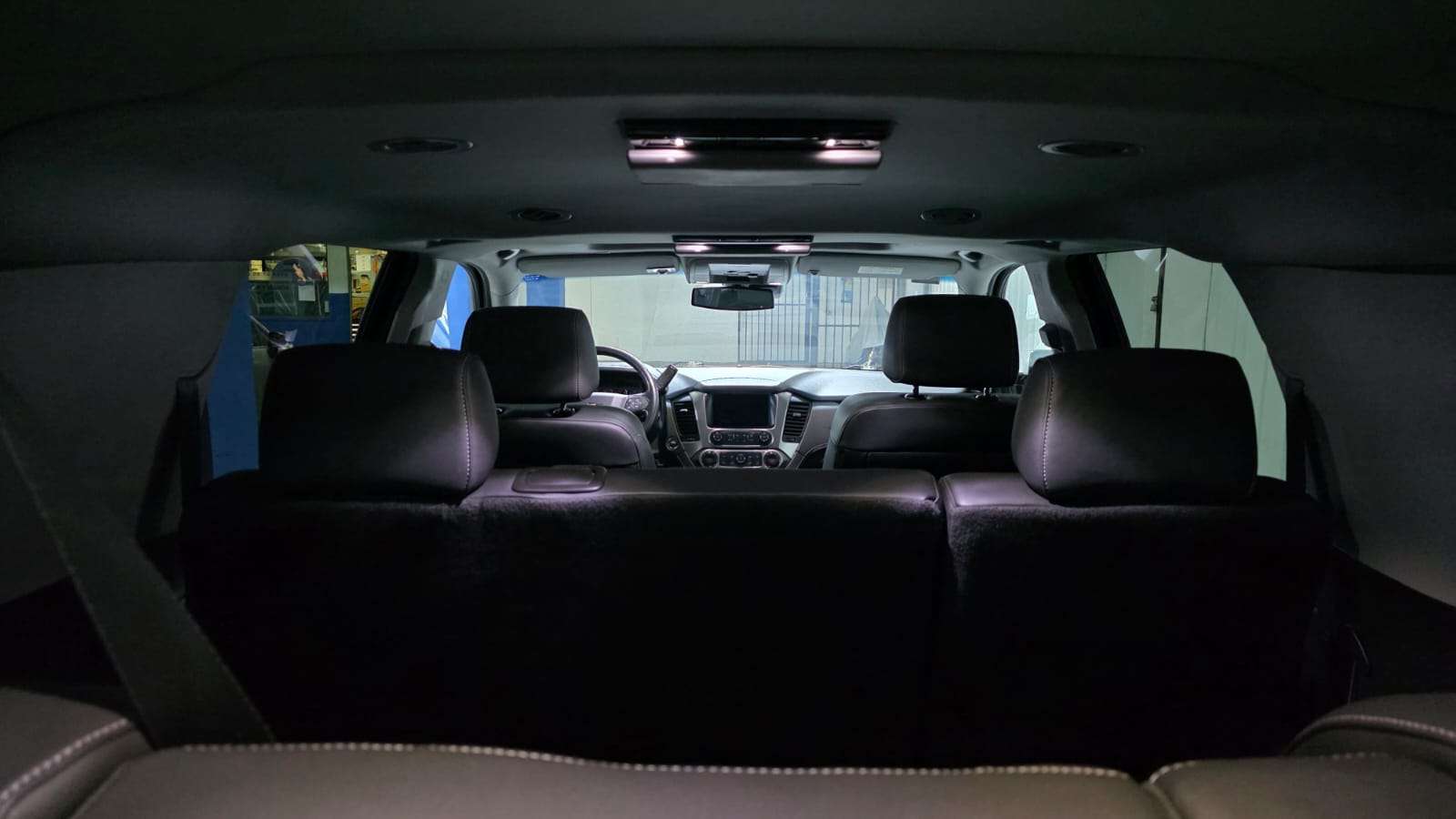 Chevrolet SUBURBAN LT 5.3 V8 4x4 2020 - Imagen 12 de 19