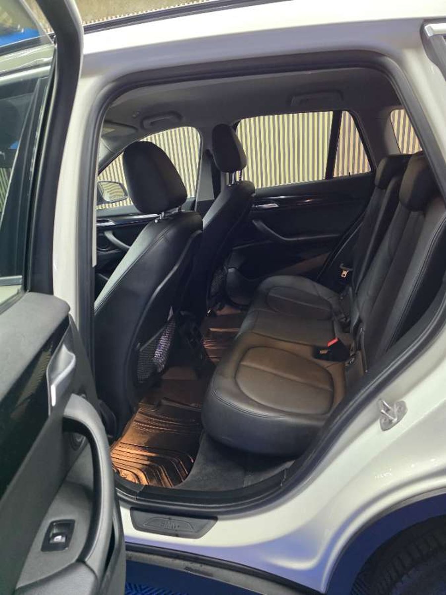 BMW X1 2.0 URBAN MILLENIAL S-DRIVE 20I 4X2 AT 5P 2018 - Imagen 12 de 18