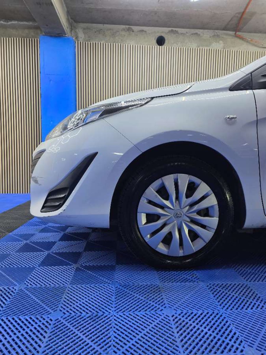 Toyota NEW YARIS 2018 - Imagen 4 de 15