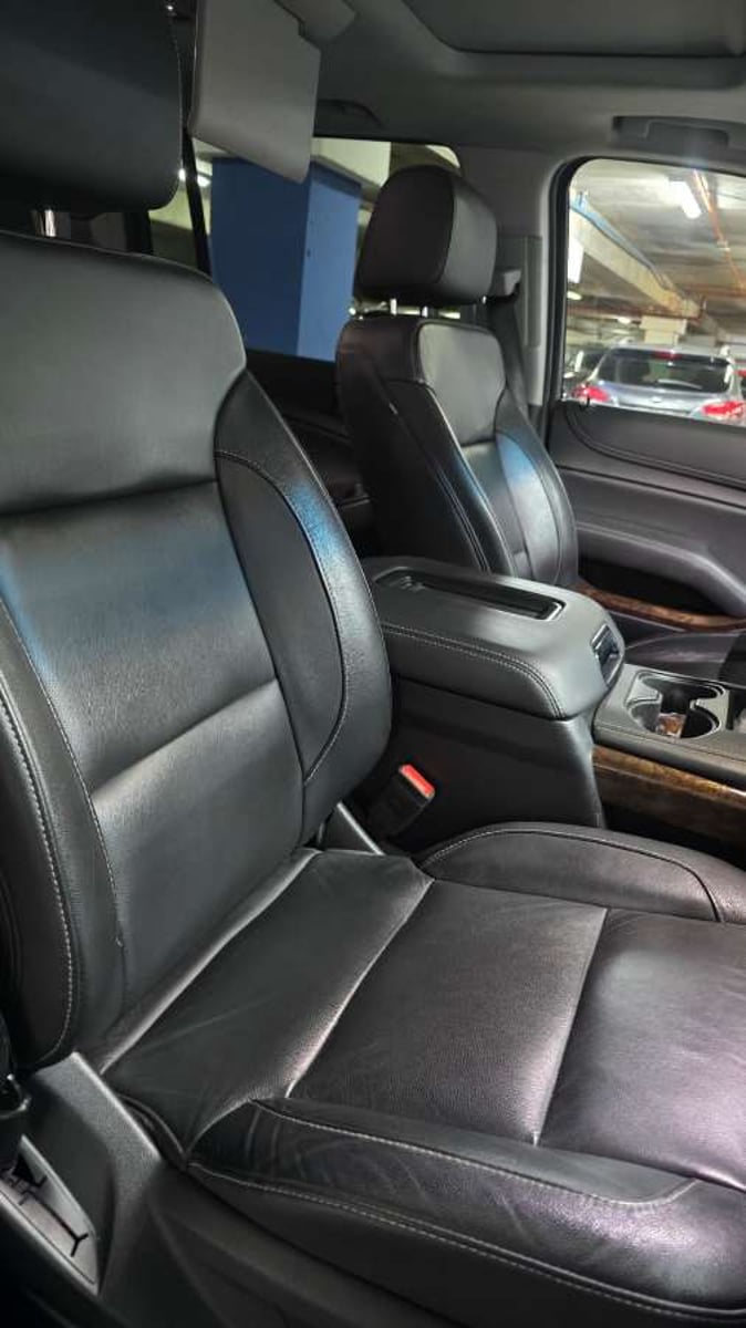 Chevrolet SUBURBAN LT 5.3 V8 4x4 2020 - Imagen 9 de 19