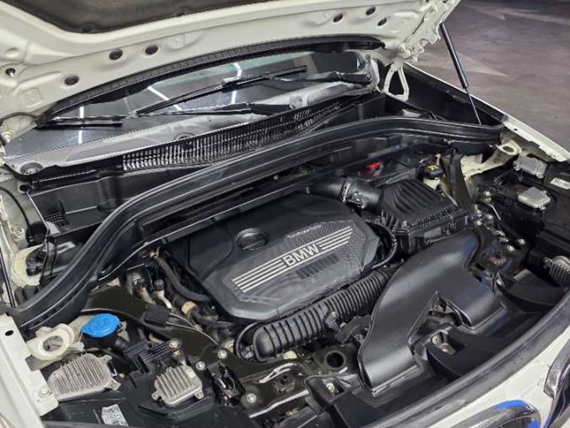 BMW X1 2.0 URBAN MILLENIAL S-DRIVE 20I 4X2 AT 5P 2018 - Imagen 16 de 18