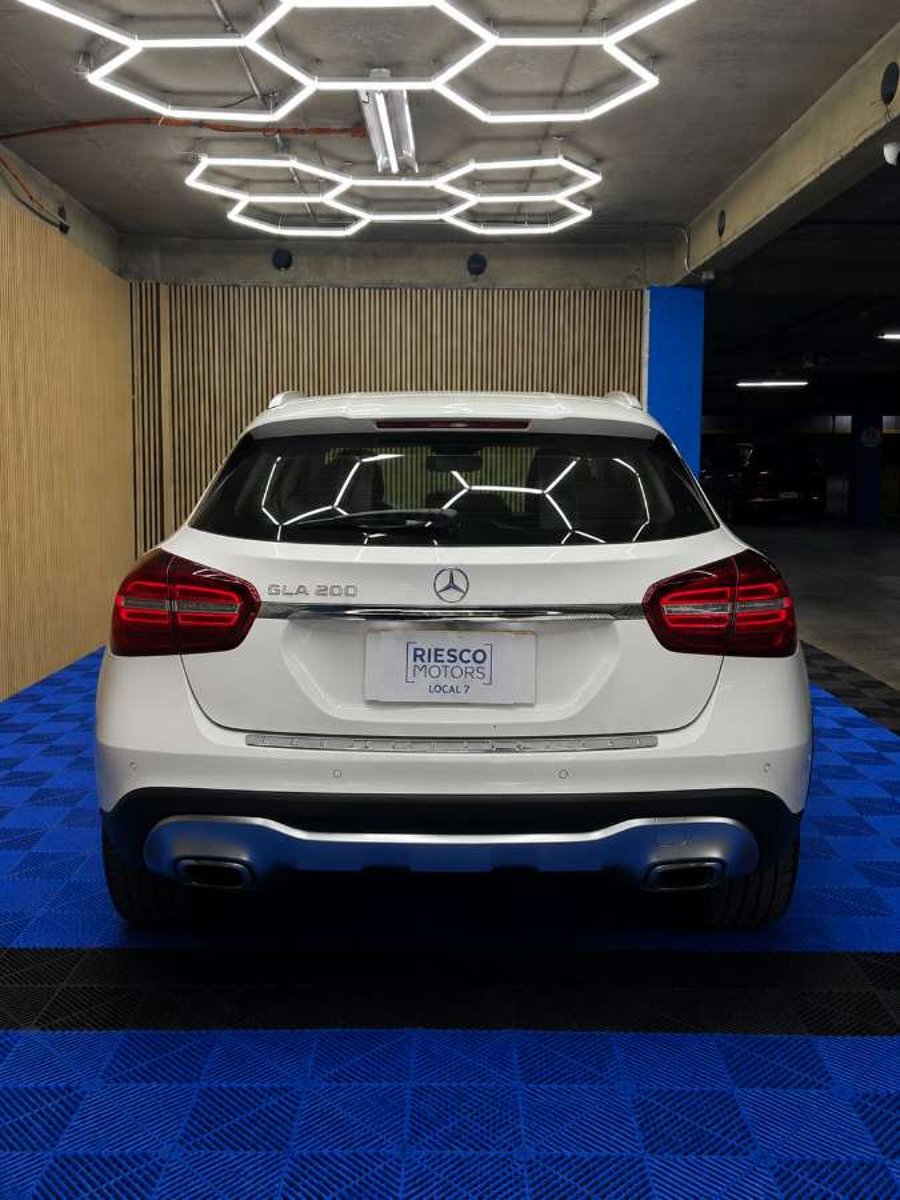 Mercedes-Benz GLA 200 2021 - Imagen 6 de 19
