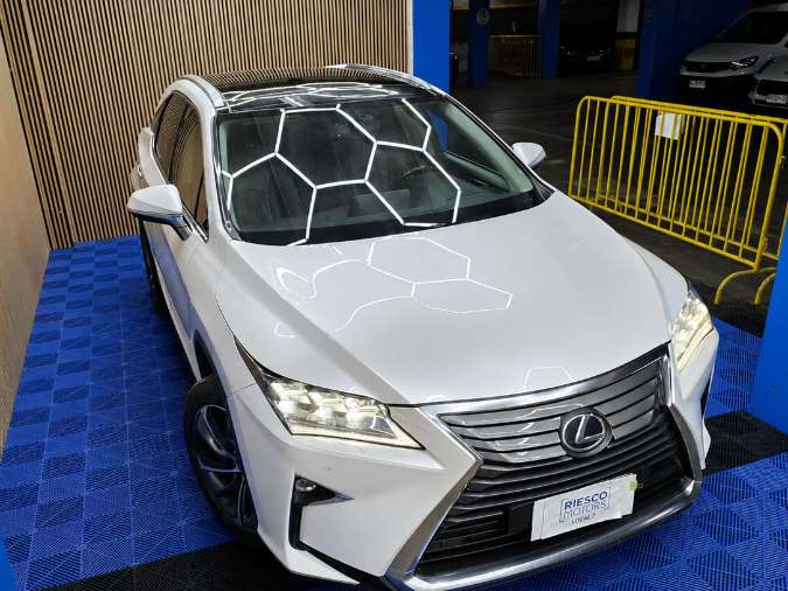 Lexus RX350 2017 - Foto 4 de 16