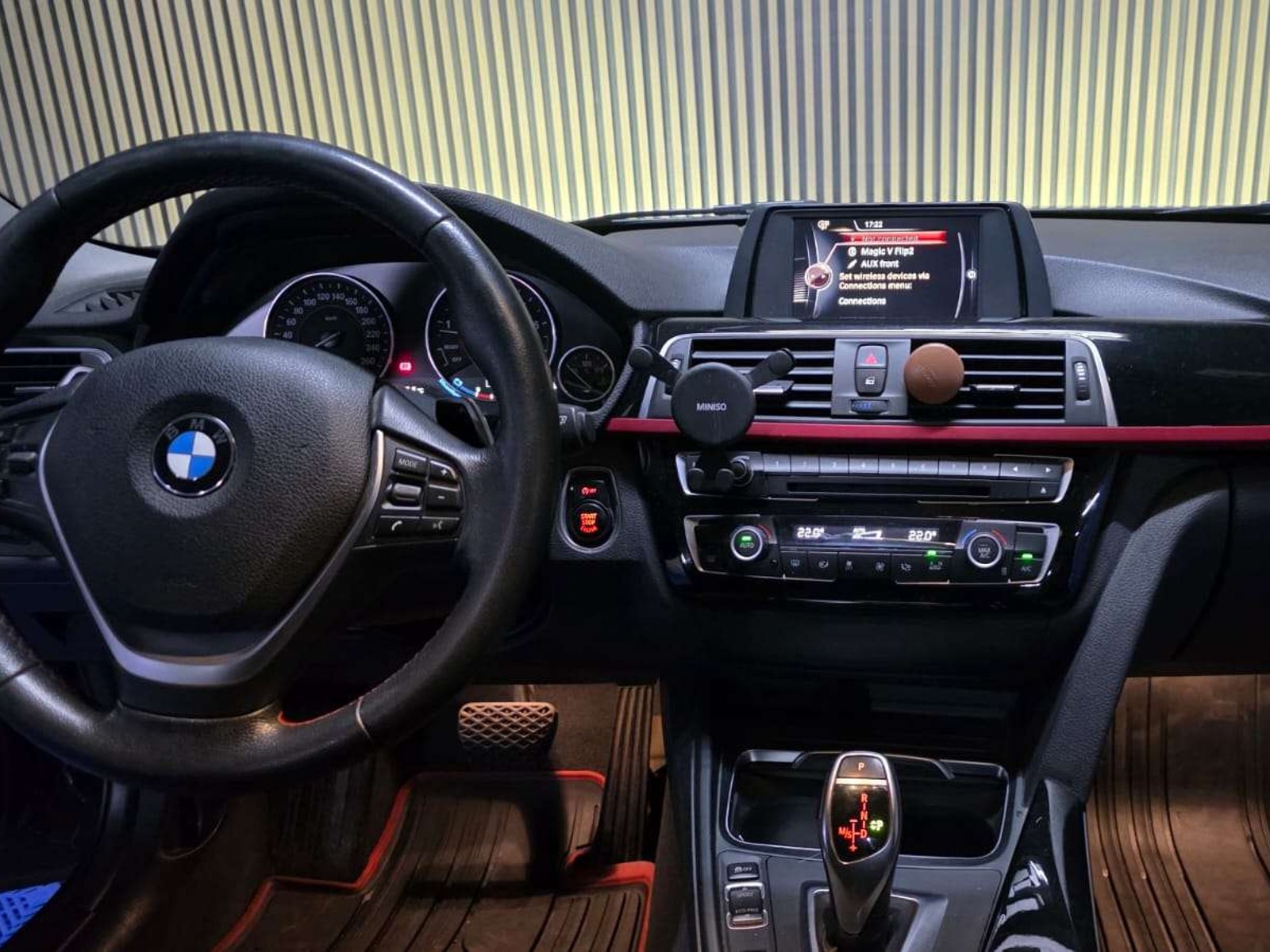 BMW 320I 2017 - Foto 5 de 13