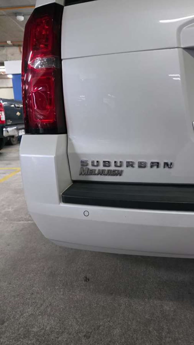 Chevrolet SUBURBAN LT 5.3 V8 4x4 2020 - Imagen 13 de 19