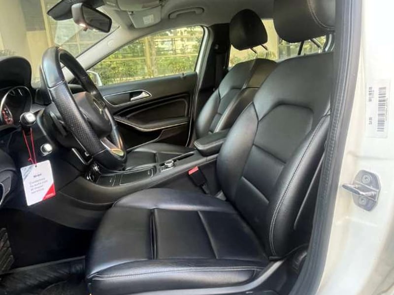 Mercedes-Benz GLA 200 2021 - Imagen 10 de 19
