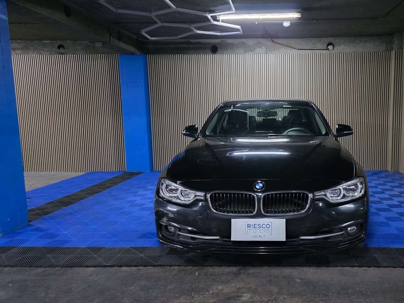 BMW 320I 2017 - Imagen 3 de 13