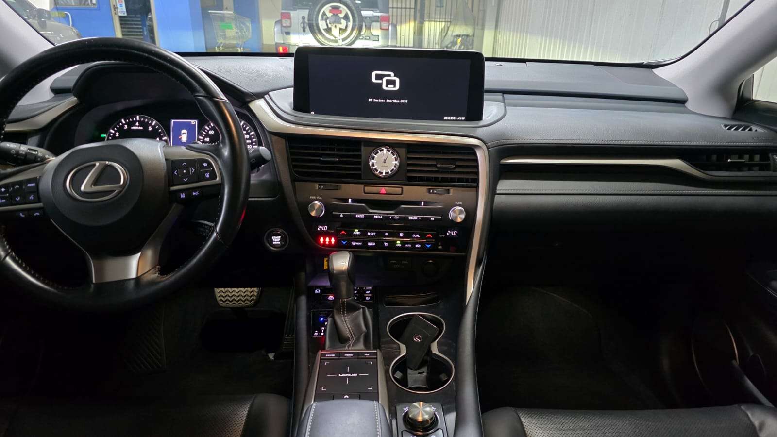 Lexus RX350 2023 - Imagen 3 de 20