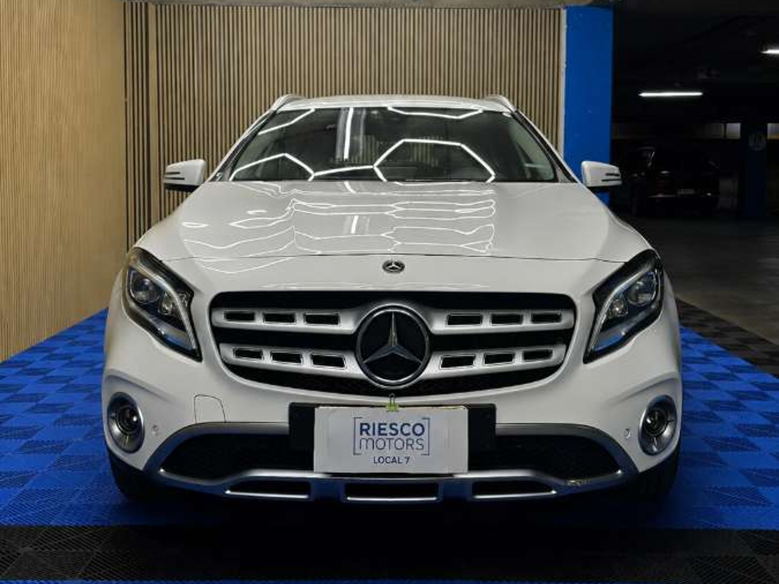 Mercedes-Benz GLA 200 2021 - Foto 3 de 19
