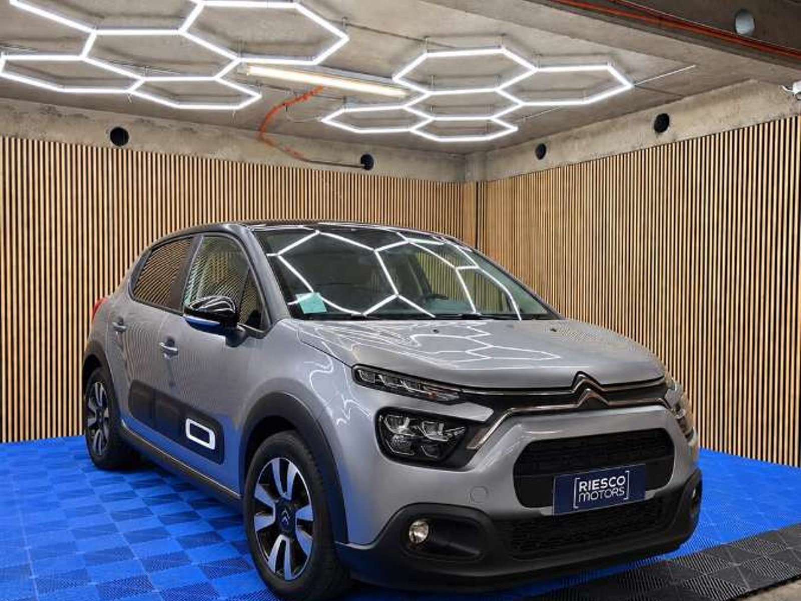 Citroën C3 1.5 FEEL BLUEHDI 4X2 HB 100 SS BVM6 5P 2024 - Foto 4 de 12