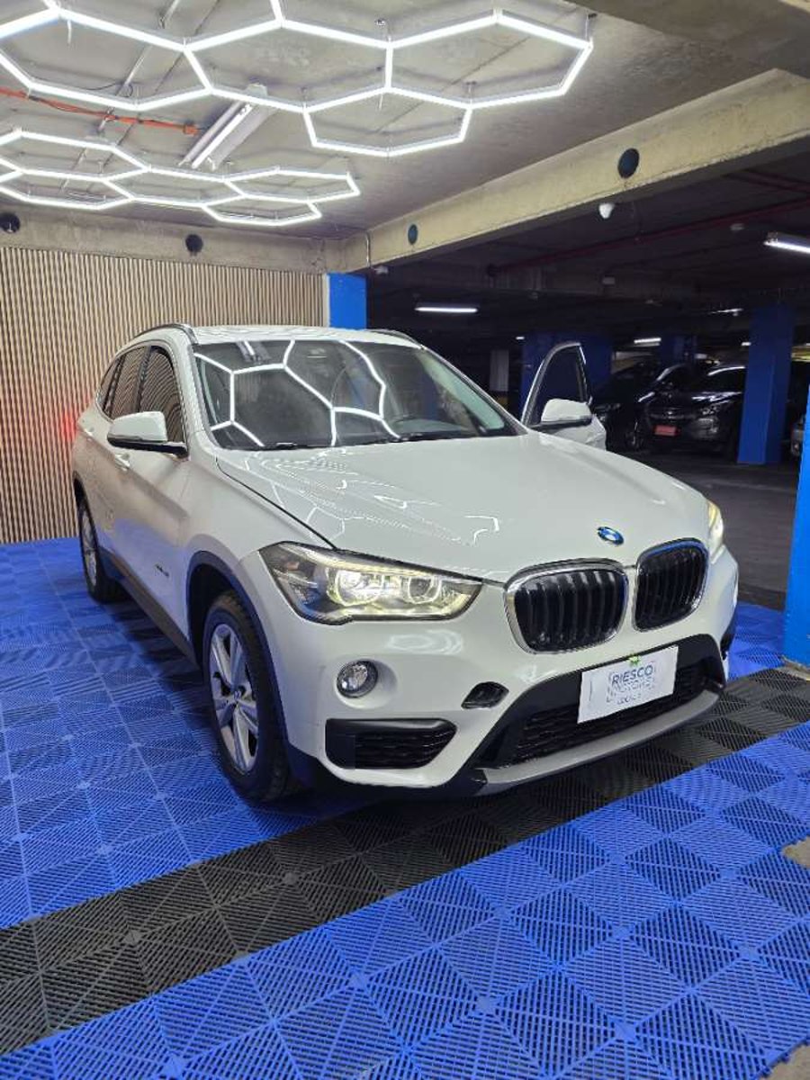 BMW X1 2.0 URBAN MILLENIAL S-DRIVE 20I 4X2 AT 5P 2018 - Imagen 3 de 18