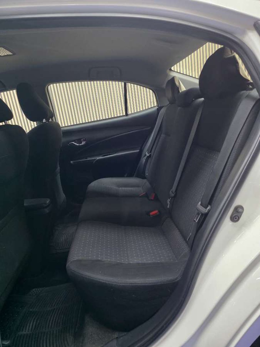 Toyota NEW YARIS 2018 - Imagen 12 de 15