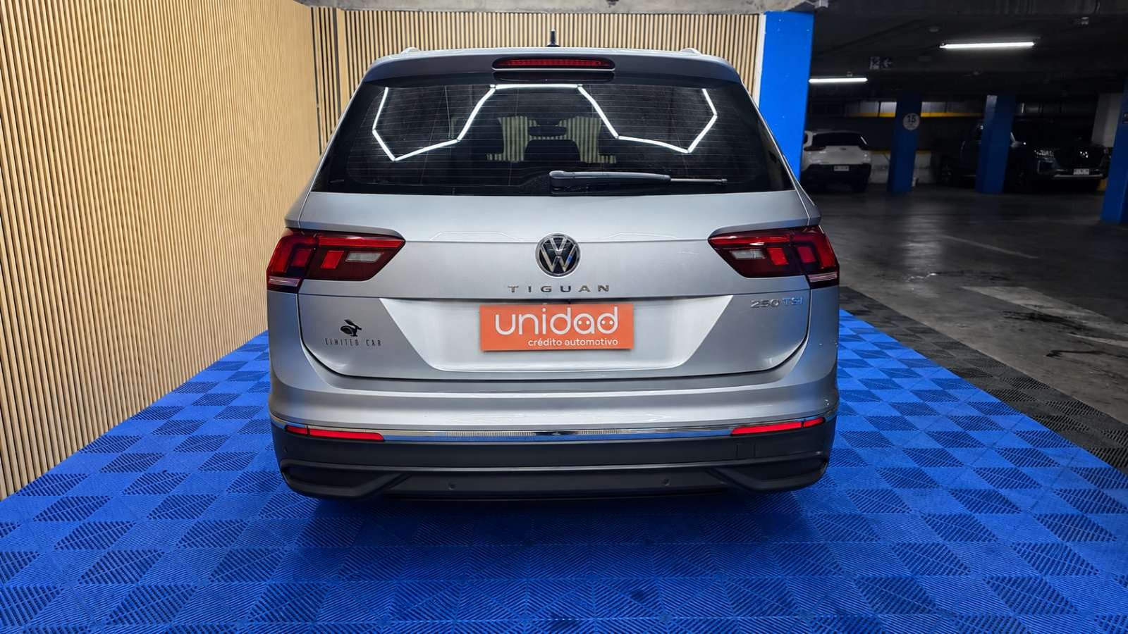 Volkswagen TIGUAN Comfortline 1.4 TSI 2023 - Imagen 6 de 13