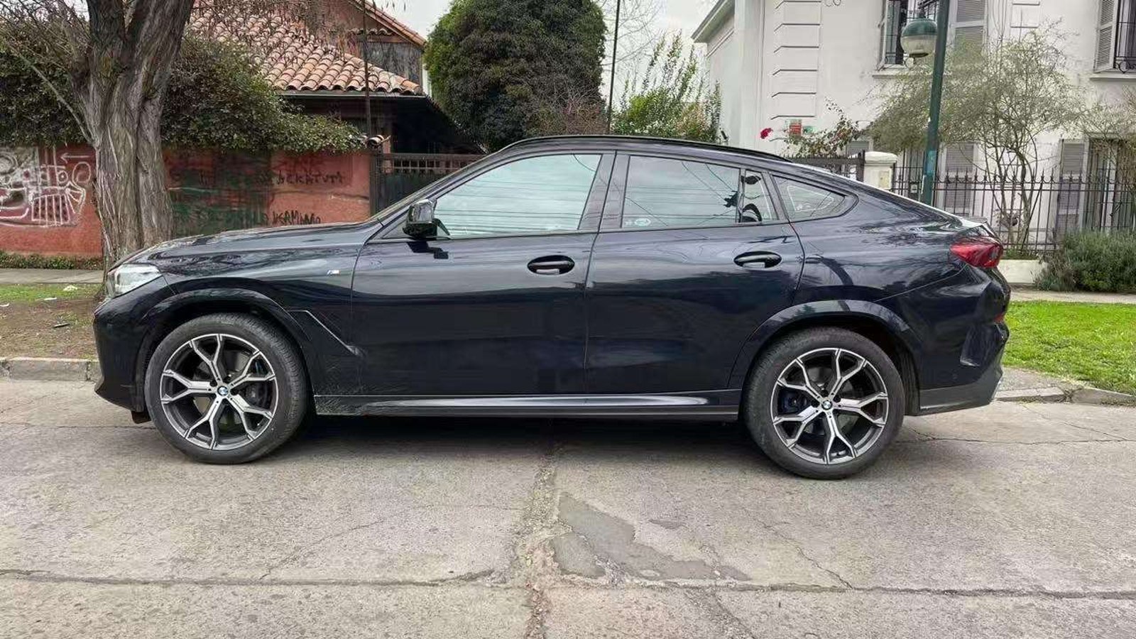 BMW X6 XDRIVE 3.0 4X4 AUT 2023 - Foto 4 de 16