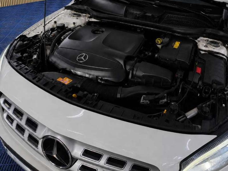 Mercedes-Benz GLA 200 2021 - Imagen 15 de 19
