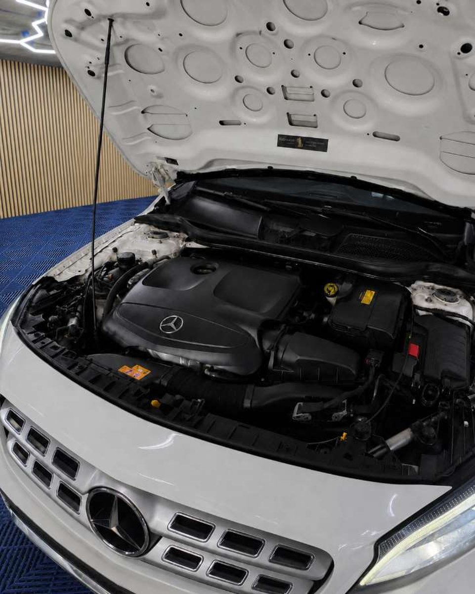 Mercedes-Benz GLA 200 2021 - Imagen 15 de 19