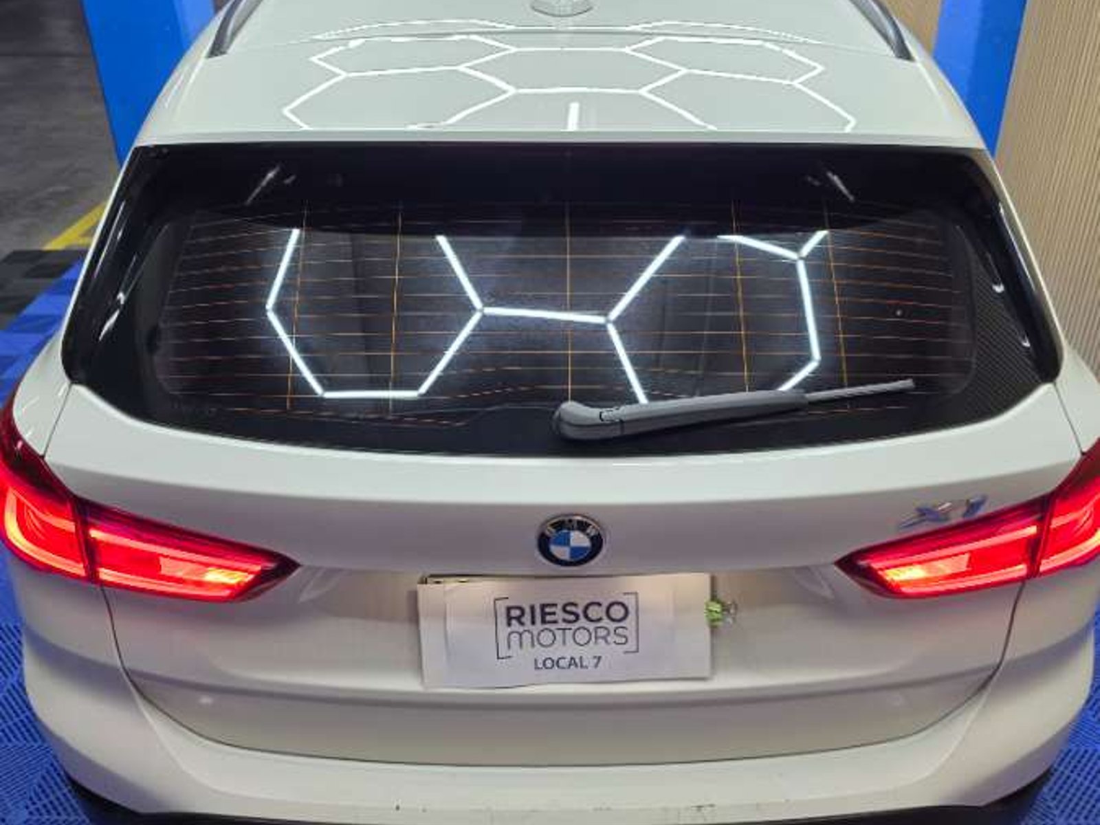 BMW X1 2.0 URBAN MILLENIAL S-DRIVE 20I 4X2 AT 5P 2018 - Foto 5 de 18