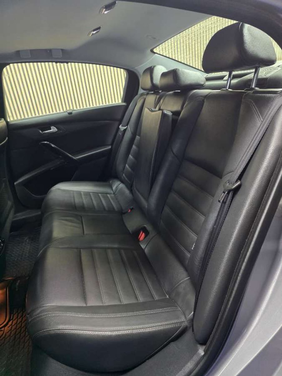 Peugeot 508 Allure 2.0 2017 - Imagen 11 de 17