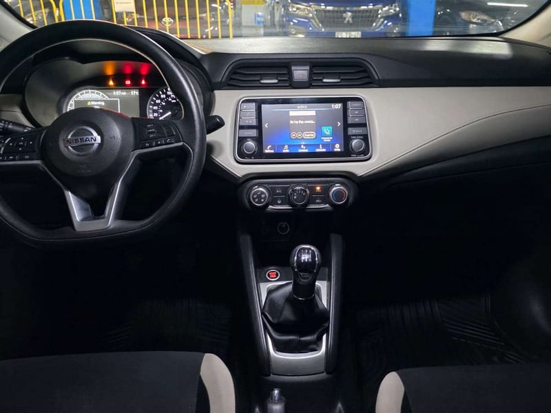 Nissan VERSA 2022 - Imagen 9 de 14