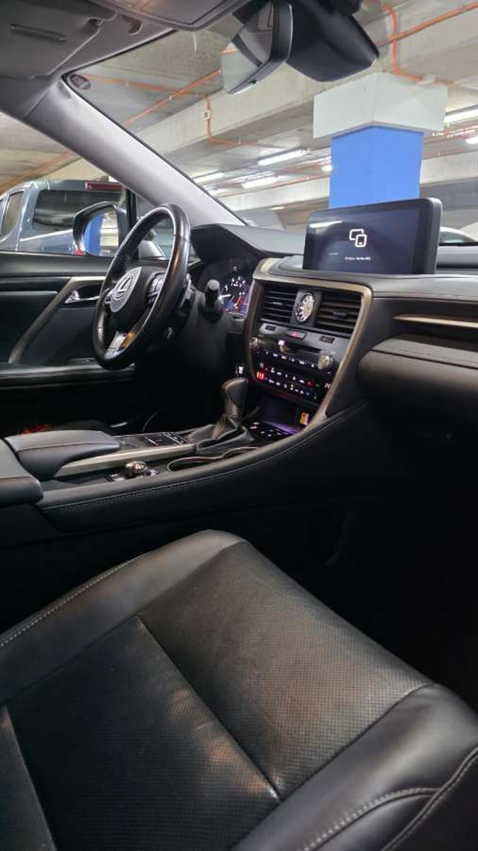 Lexus RX350 2023 - Imagen 4 de 20