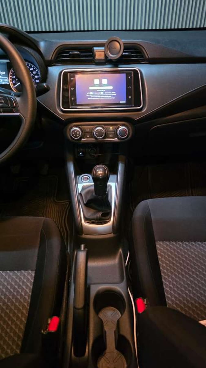 NISSAN VERSA 2022 - Imagen 10 de 13