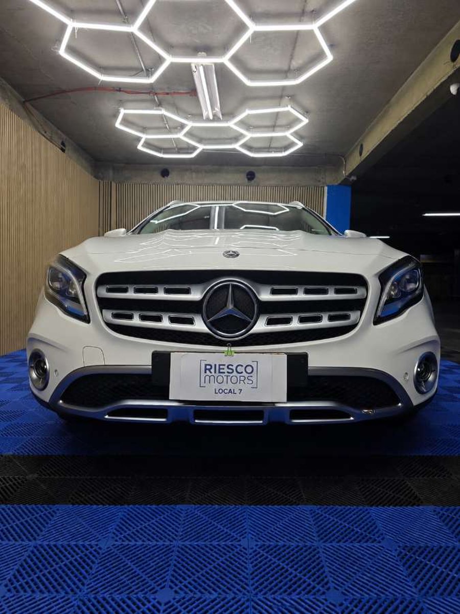 Mercedes-Benz GLA 200 2021 - Imagen 16 de 19