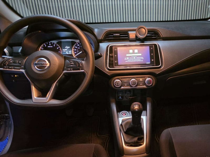 Nissan VERSA 2022 - Imagen 9 de 13