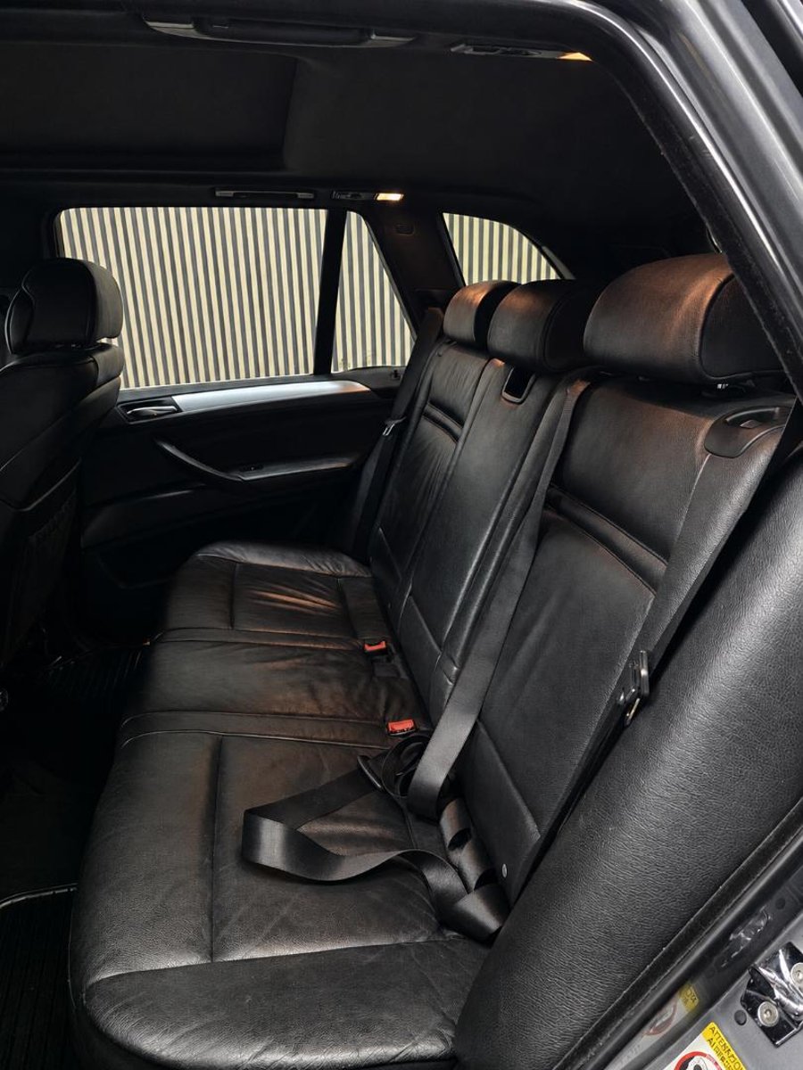 BMW X5 2008 - Imagen 11 de 13