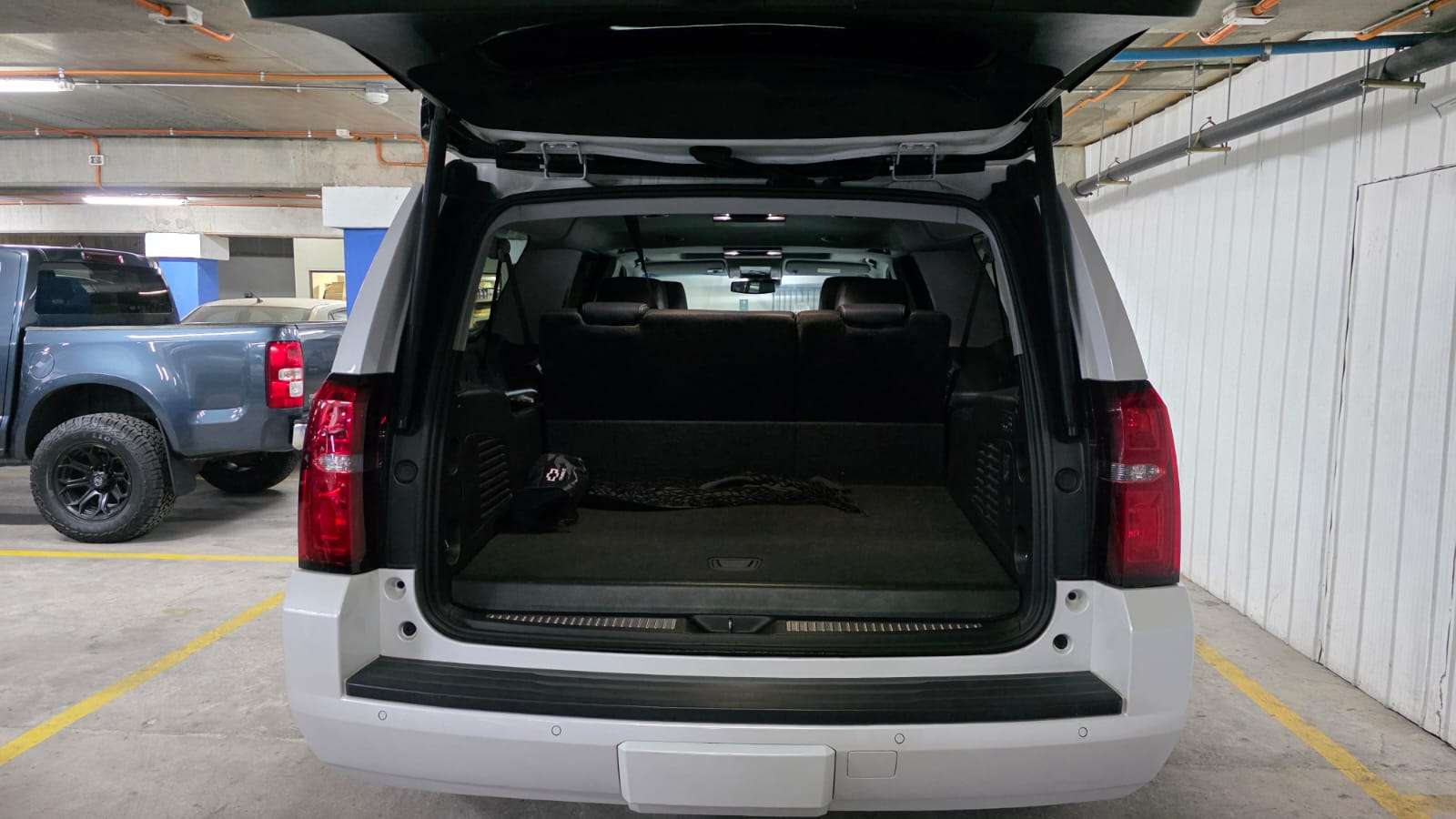 Chevrolet SUBURBAN LT 5.3 V8 4x4 2020 - Imagen 18 de 19