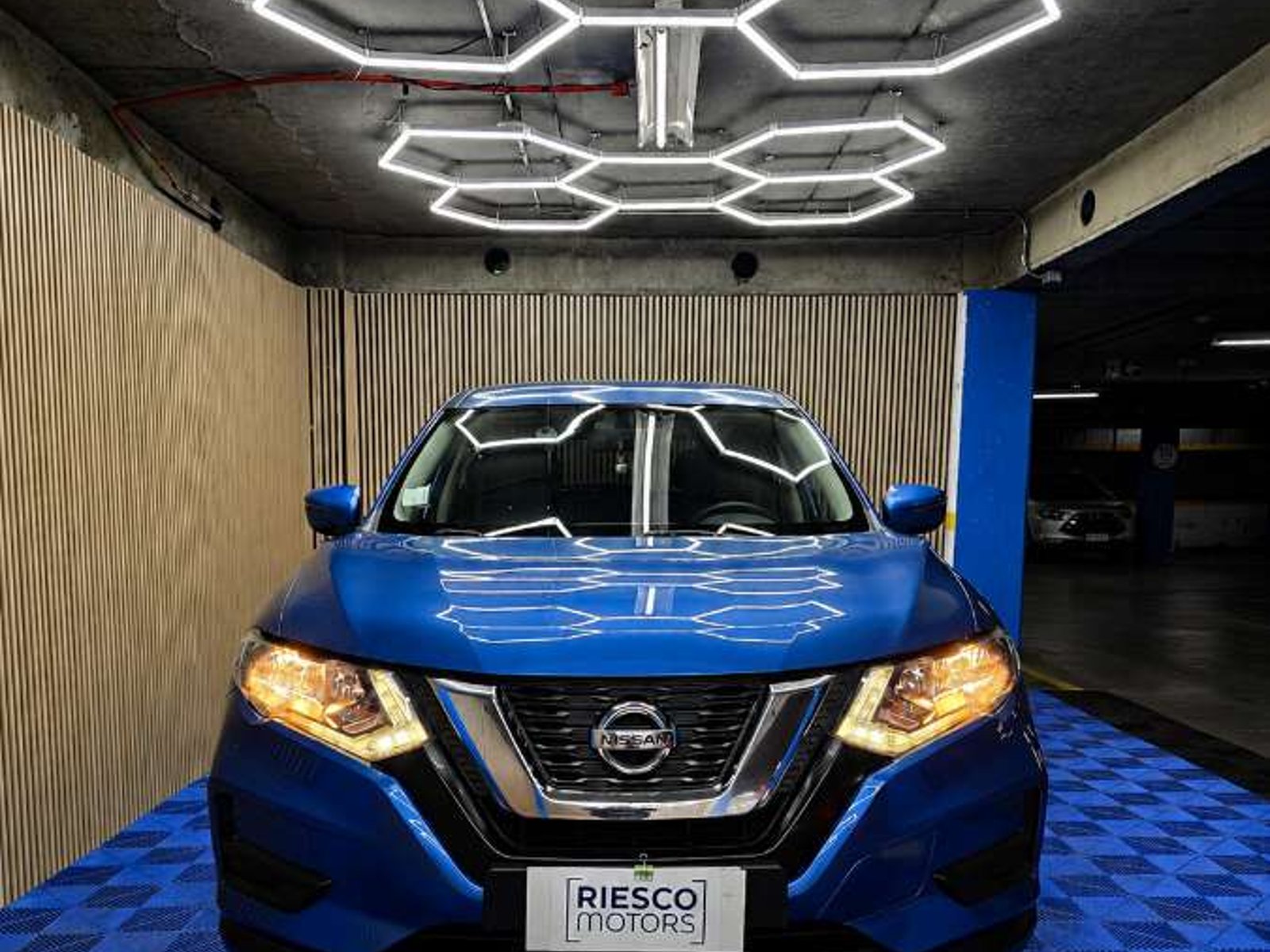 Nissan X-TRAIL Advance 2.5 CVT 2019 - Foto 2 de 16