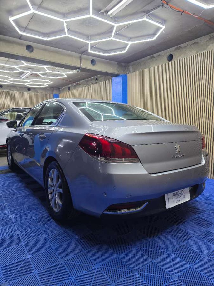 Peugeot 508 Allure 2.0 2017 - Imagen 14 de 17