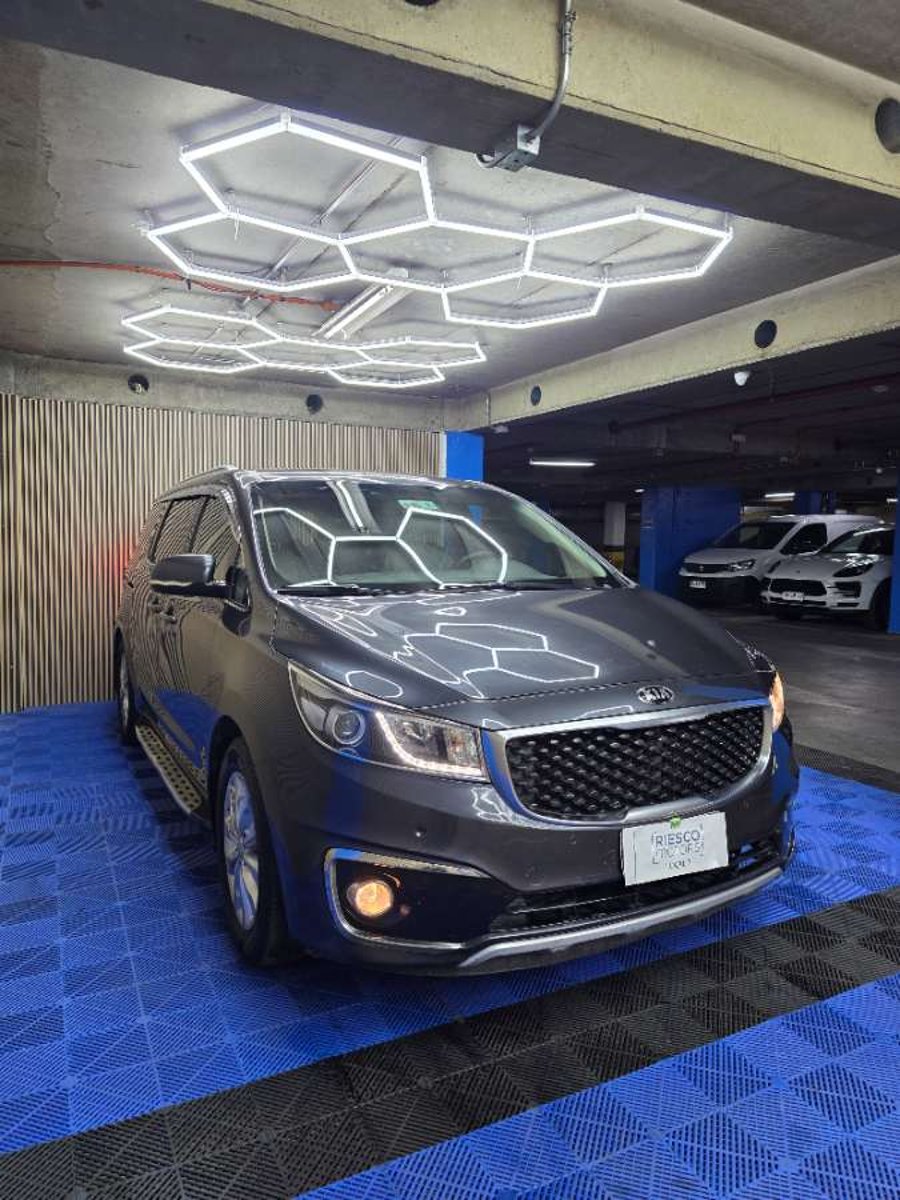 Kia Grand Carnival 2016 - Imagen 4 de 17