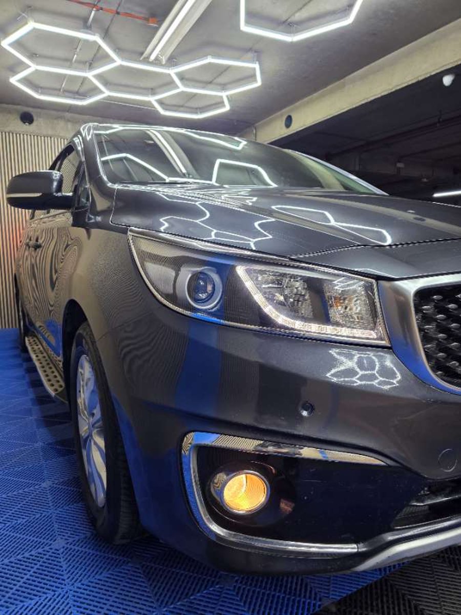 Kia Grand Carnival 2016 - Imagen 8 de 17
