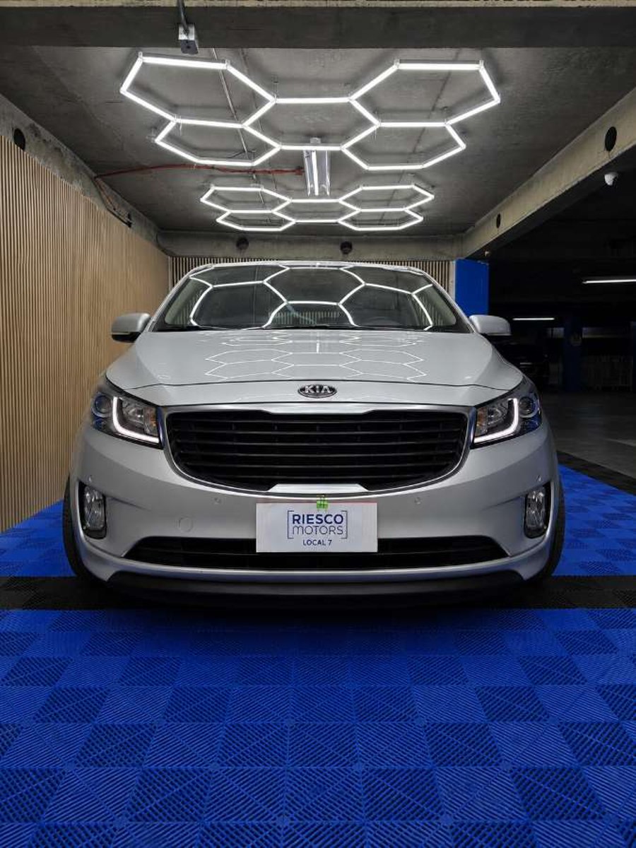 Kia Grand Carnival 2018 - Imagen 3 de 19